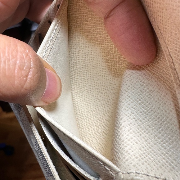 Louis Vuitton Ellise Trifold Azur Small wallet with duster - Picture 14 of 16